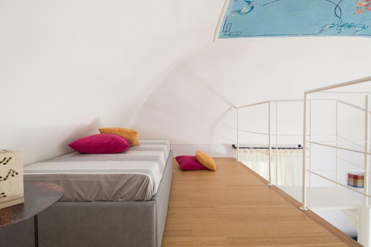 Dimora Cumma Mari Bed & Breakfast เวียสเต ภายนอก รูปภาพ